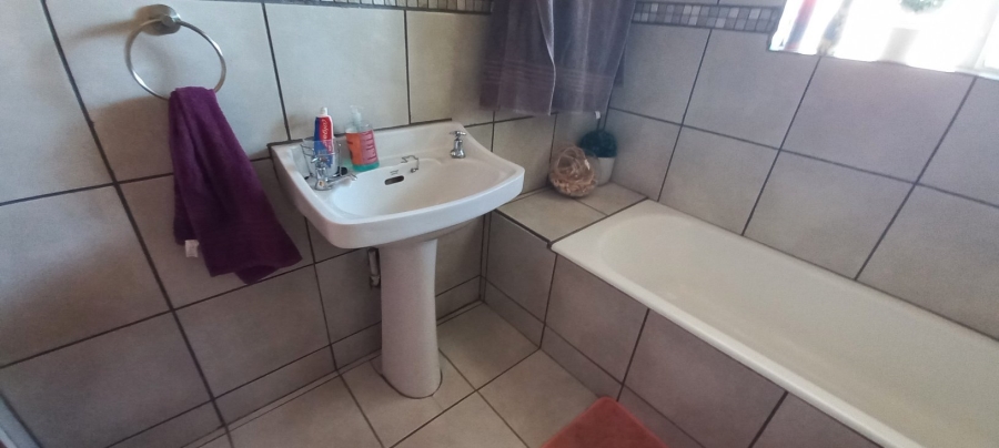5 Bedroom Property for Sale in Panorama Free State